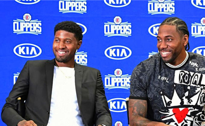 强势亮相 强势亮相