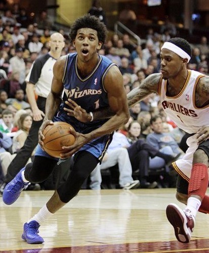 与两名能内 与两名能内